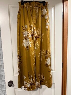 Express x Rocky Barnes Gold Floral Silky Wide Leg Pants | Size Small